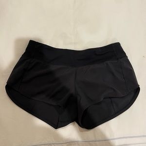 Lululemon speed up shorts 2.5inseam!
